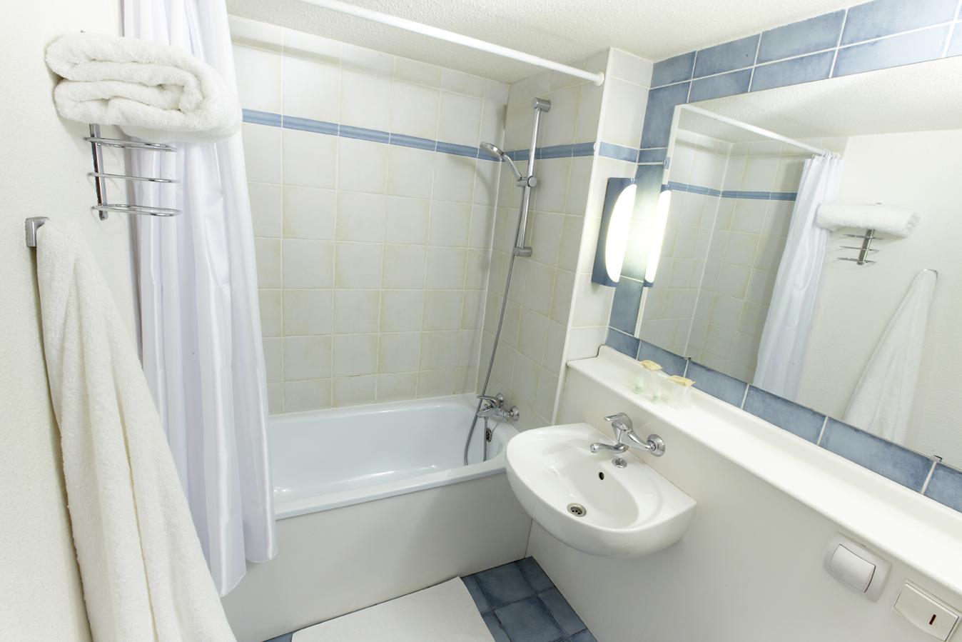 Kyriad Chateauroux - Saint-Maur Room photo